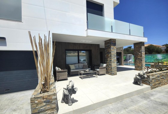 Sprzedaż - Willa wolnostojąca -
Cabo Roig - Costa Blanca