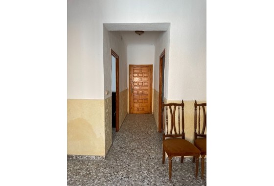 Sale - Detached Villa -
Redován - Inland