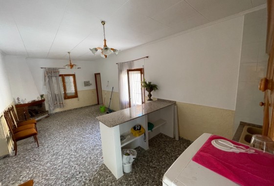 Sale - Detached Villa -
Redován - Inland