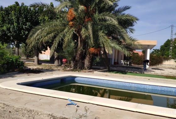 Sale - Detached Villa -
Redován - Inland