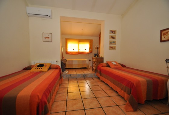 Sale - Town house -
Chinorlet - Inland