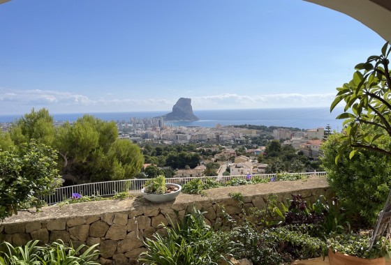 Herverkoop - Vrijstaande Villa -
Calpe - Costa Blanca