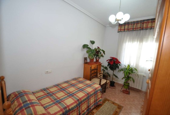 Revente - Maison de ville -
Pinoso - Inland