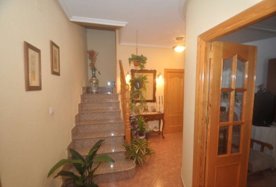 Revente - Maison de ville -
Pinoso - Inland