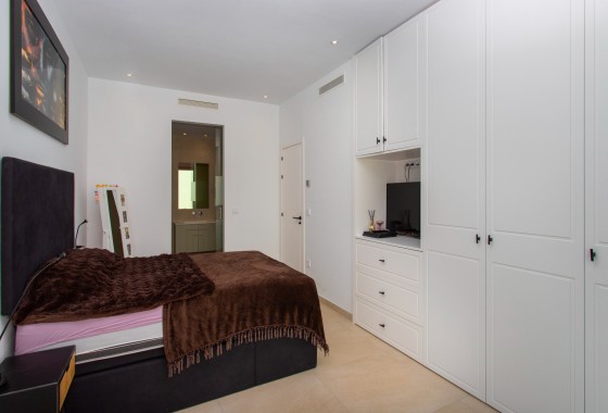 Venta - Chalet Independiente -
Rojales