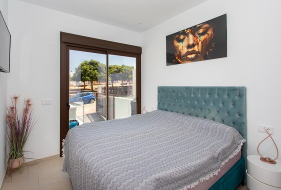 Venta - Chalet Independiente -
Rojales
