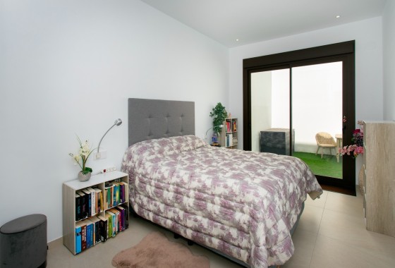 Venta - Chalet Independiente -
Rojales
