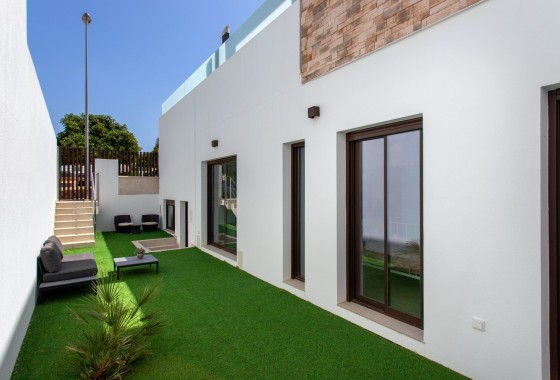 Venta - Chalet Independiente -
Rojales