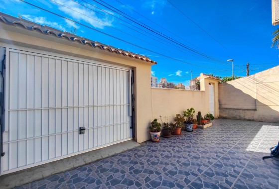 Herverkoop - Stadswoning -
Torrevieja - Nueva Torrevieja