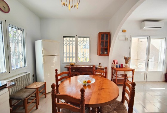 Herverkoop - Stadswoning -
Torrevieja - Nueva Torrevieja