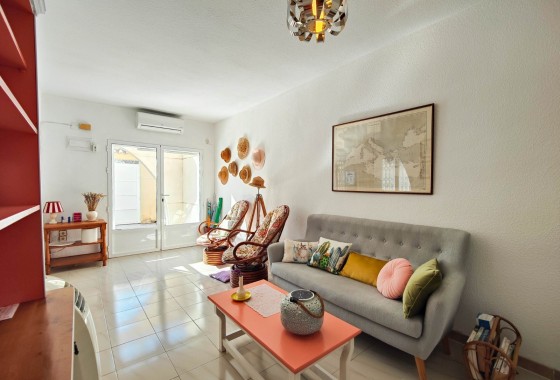 Herverkoop - Stadswoning -
Torrevieja - Nueva Torrevieja