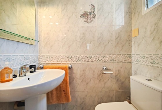Herverkoop - Stadswoning -
Torrevieja - Nueva Torrevieja