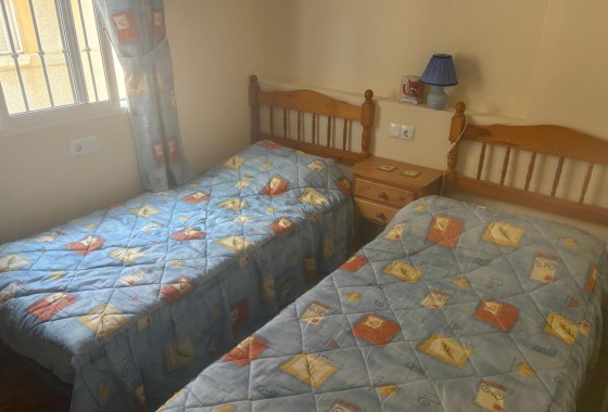 Venta - Adosado -
Algorfa