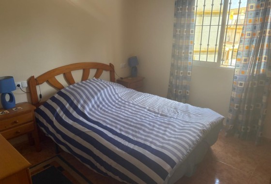 Venta - Adosado -
Algorfa