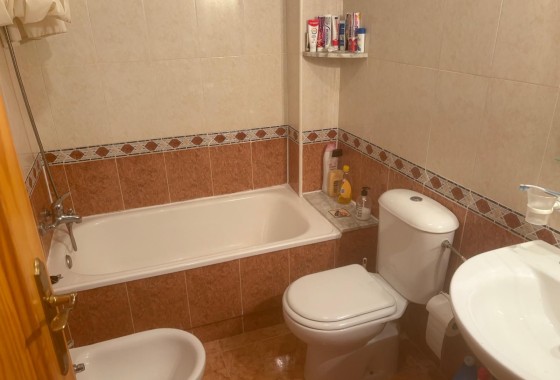 Venta - Adosado -
Algorfa