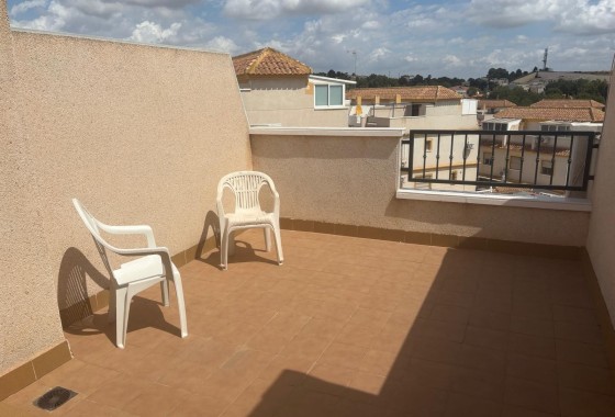 Venta - Adosado -
Algorfa