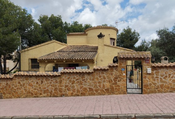 Sprzedaż - Detached Villa -
Orihuela Costa - Villamartin