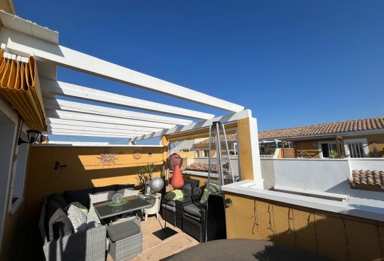 Revente - Maison de ville -
Catral