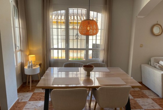 Herverkoop - Appartement / Flat -
Lomas de Caboroig - Costa Blanca
