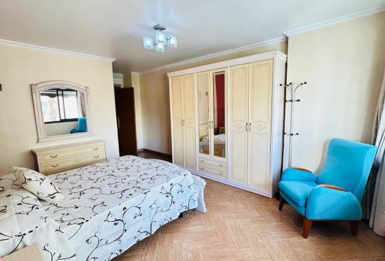 Venta - Apartamento / Piso -
Torrevieja - Center