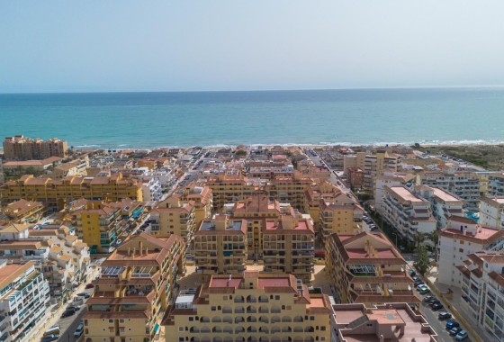 Sprzedaż - Apartament / Mieszkanie -
Torrevieja - La Mata