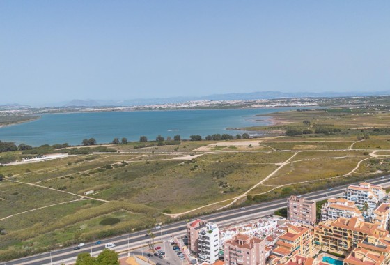 Sprzedaż - Apartament / Mieszkanie -
Torrevieja - La Mata