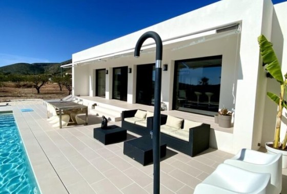Resale - Detached Villa -
Hondón de las Nieves