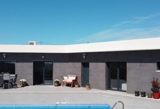 Revente - Villa Individuelle -
Hondón de las Nieves