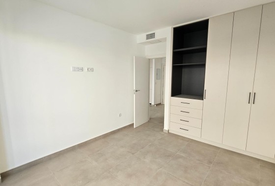 Sale - Apartment Flat -
Torrevieja - Paseo maritimo