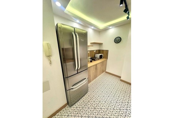 Herverkoop - Appartement / Flat -
Torrevieja - Centro - Muelle Pesquero