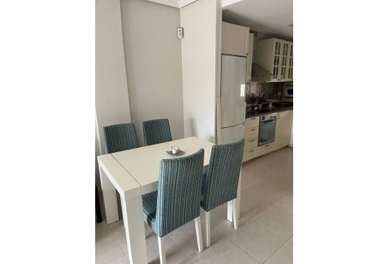 Venta - Apartamento / Piso -
Los Alcazares