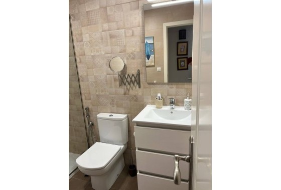 Venta - Apartamento / Piso -
Los Alcazares