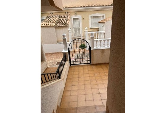 Venta - Apartamento / Piso -
Los Alcazares