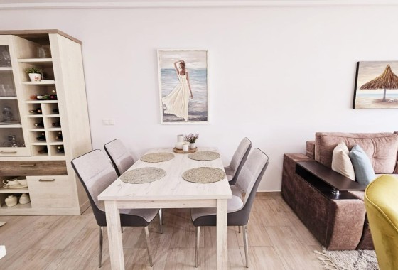 Resale - Stadthaus -
Torrevieja - La Siesta