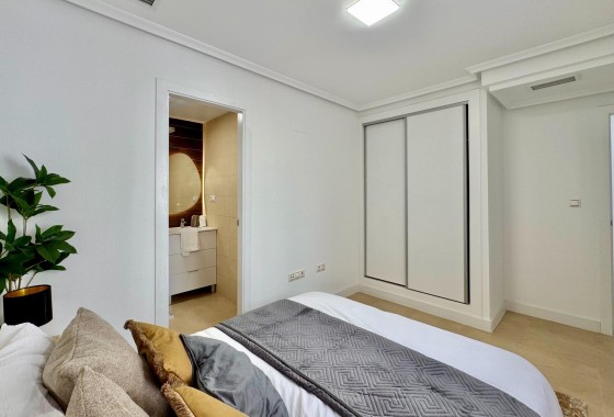 Herverkoop - Appartement / Flat -
Torrevieja - Parque de las Naciones