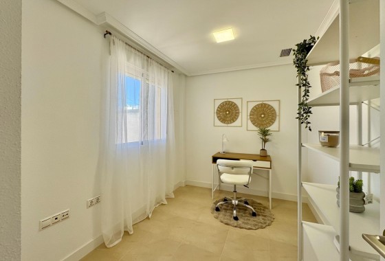 Herverkoop - Appartement / Flat -
Torrevieja - Parque de las Naciones