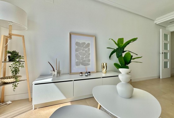 Herverkoop - Appartement / Flat -
Torrevieja - Parque de las Naciones