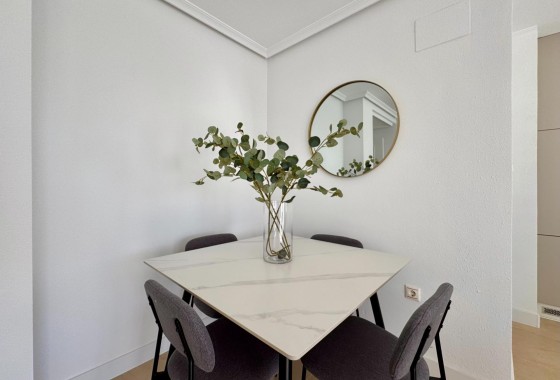 Herverkoop - Appartement / Flat -
Torrevieja - Parque de las Naciones