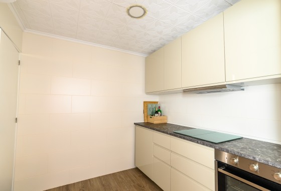 Herverkoop - Appartement / Flat -
Torrevieja - Torretas