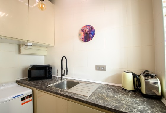 Herverkoop - Appartement / Flat -
Torrevieja - Torretas