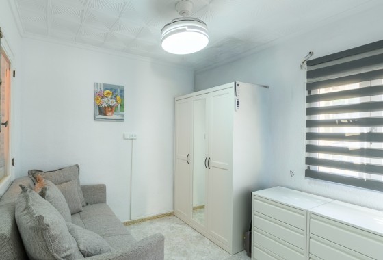 Herverkoop - Appartement / Flat -
Torrevieja - Torretas