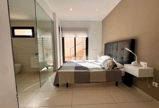 Herverkoop - Vrijstaande Villa -
Orihuela Costa - Lomas de Cabo Roig