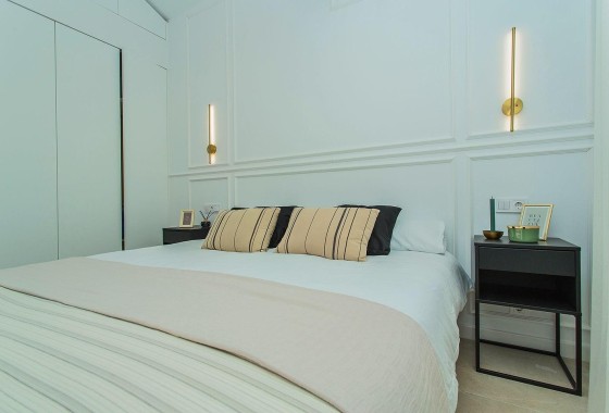 Herverkoop - Stadswoning -
Torrevieja - La Siesta
