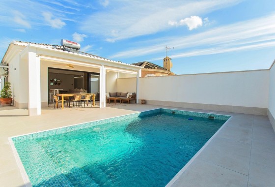 Herverkoop - Stadswoning -
Torrevieja - La Siesta
