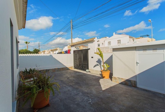 Herverkoop - Stadswoning -
Torrevieja - La Siesta