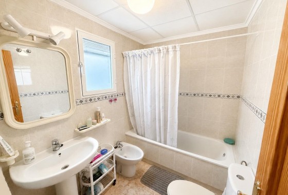 Herverkoop - Appartement / Flat -
Torrevieja - Estacion de autobuses