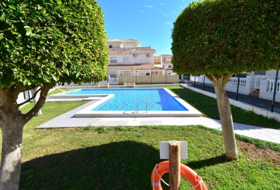 Herverkoop - Halfvrijstaande villa -
Orihuela Costa - Playa Flamenca