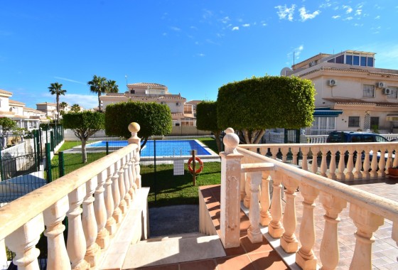 Herverkoop - Halfvrijstaande villa -
Orihuela Costa - Playa Flamenca