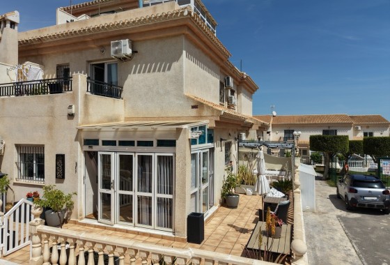 Herverkoop - Halfvrijstaande villa -
Orihuela Costa - Playa Flamenca