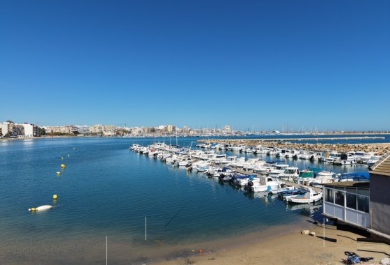 Herverkoop - Halfvrijstaande villa -
Orihuela Costa - Playa Flamenca